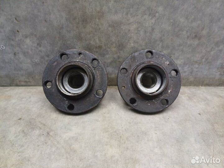 Ступица задняя Volkswagen Polo 1.6 MT 2012