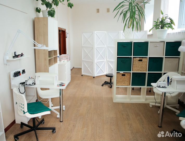 Аренда рабочего места мастера маникюра