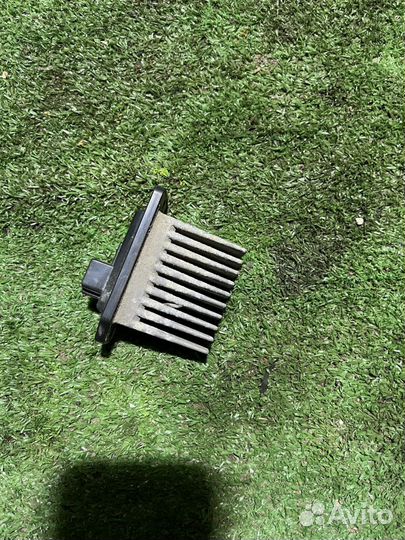 Реостат печки Mitsubishi galant 8