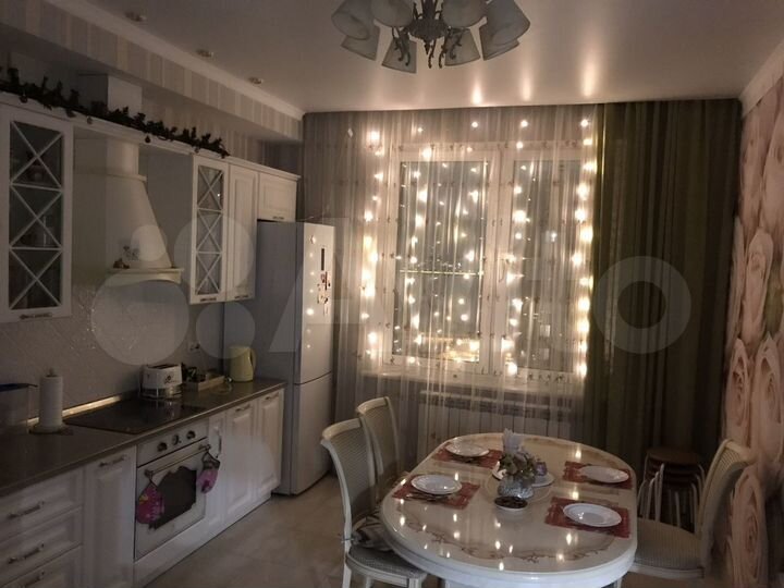 2-к. квартира, 90 м², 14/20 эт.