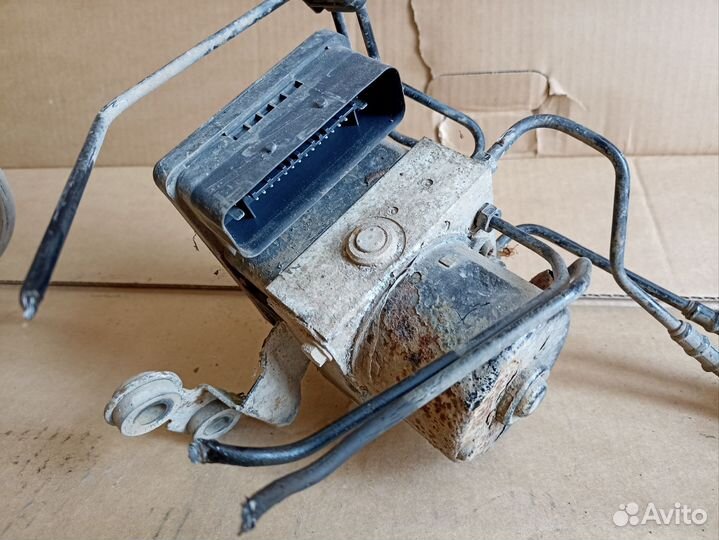 Блок ABS Volkswagen Golf 4