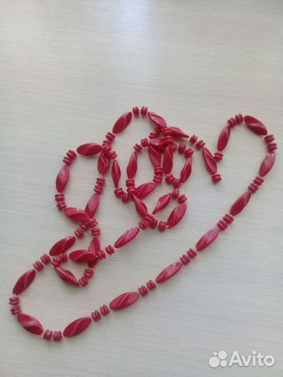 Антикварные бусы