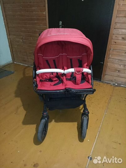Коляска для двойни и погодок