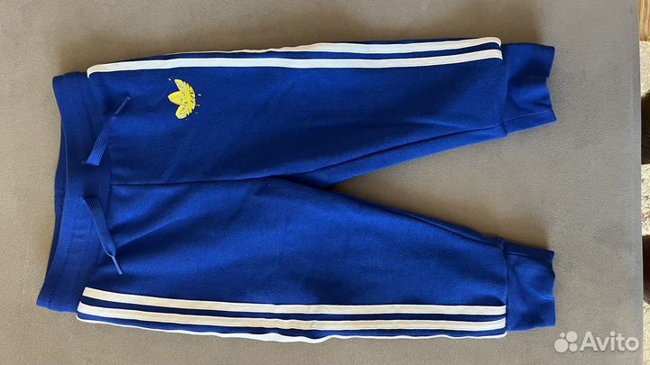 Спортивный костюм на мальчика новый adidas