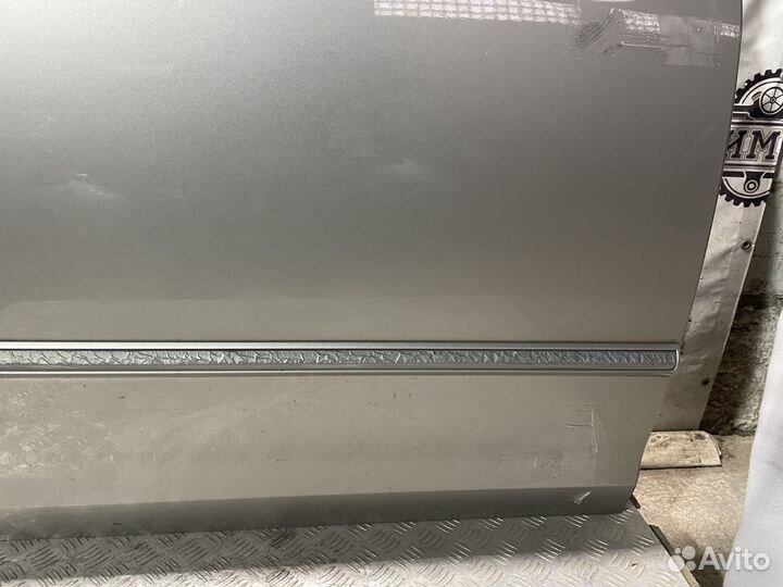 Дверь задняя правая Toyota Sienna 2