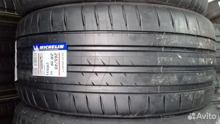 Michelin Pilot Sport 4 265/45 R19 105Y