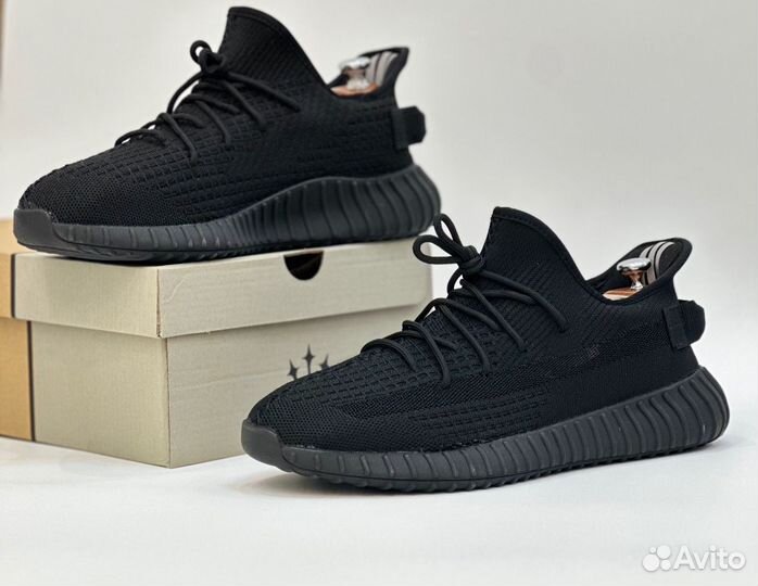 Летние мужские кроссовки Adidas Yeezy Boost 350