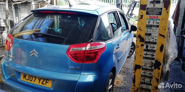Разбор на запчасти Citroen C4 Picasso