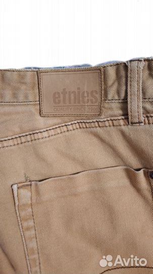 Джинсы etnies, Tom tailor