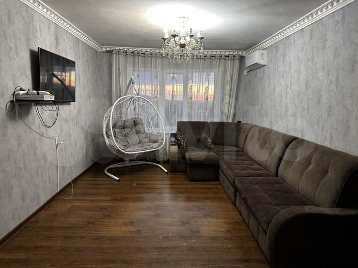 3-к. квартира, 72 м², 8/9 эт.