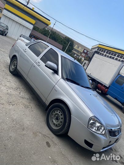LADA Priora 1.6 МТ, 2011, битый, 140 215 км