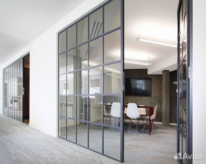 Стеклянная перегородка для офисов от производителя