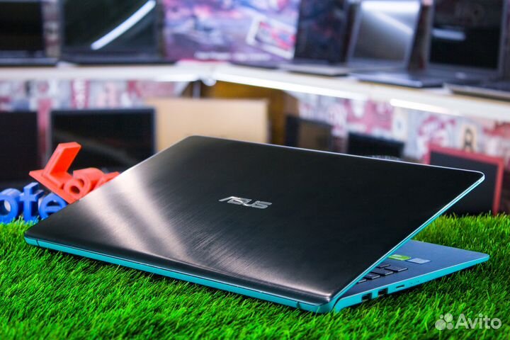 Ноутбук Asus i5/8Gb/SSD 256Gb