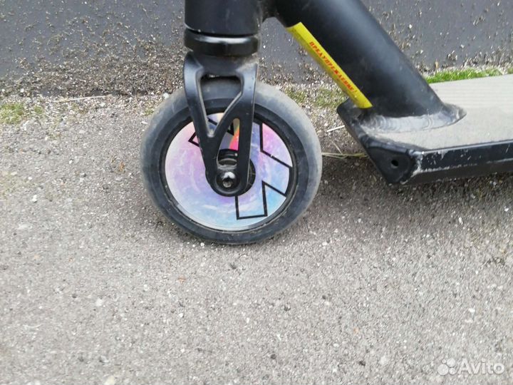 Трюковой самокат explore