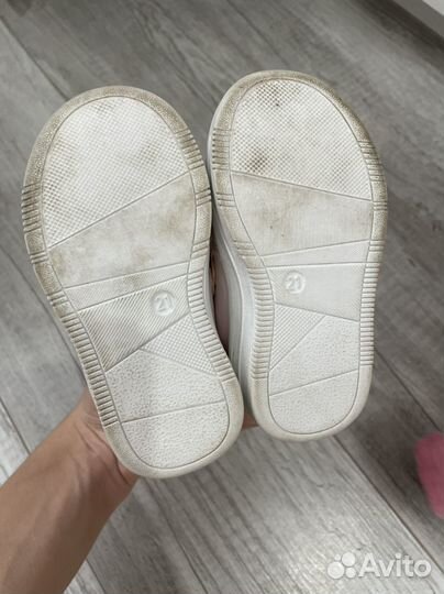 Кроссовки детские