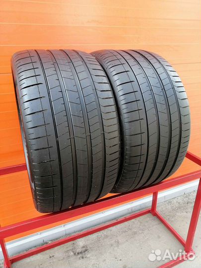 Pirelli P Zero PZ4 315/30 R21