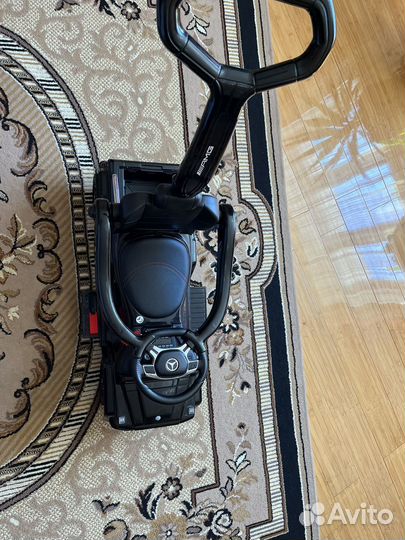 Машинка-каталка электрическая