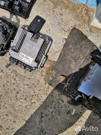 Эбу комплект Renault Koleos 2.0 TDI M9R