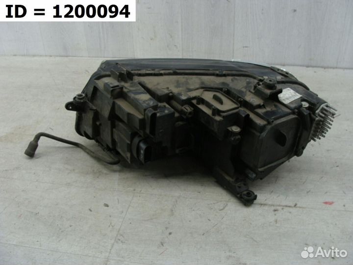 Фара правая Volkswagen Tiguan