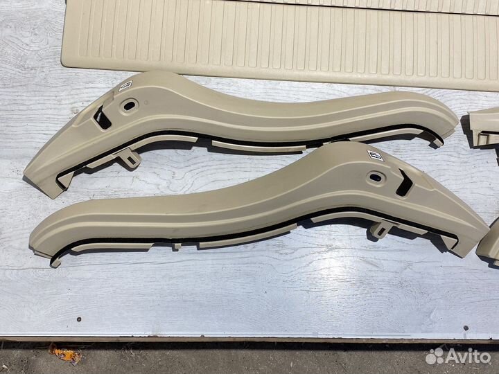 Lexus LX570 Обшивки салона