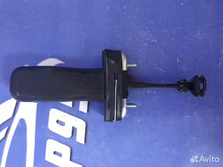 Ограничитель двери передний правый Toyota Land