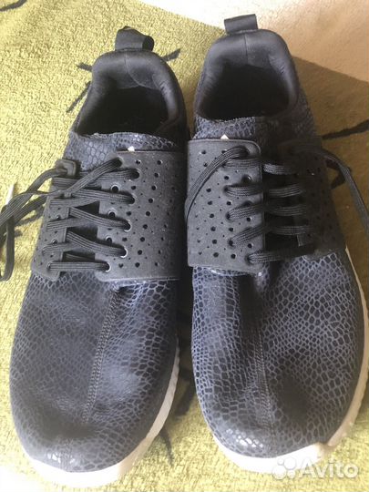 Кроссовки adidas