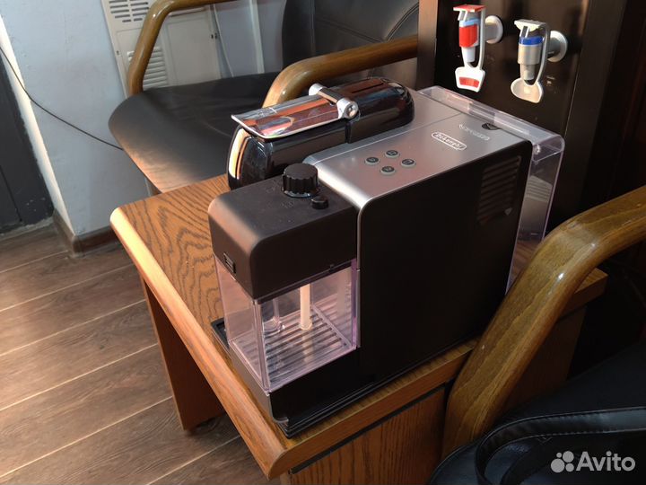 Кофемашина delonghi nespresso EN520.S