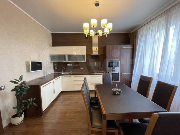 3-к. квартира, 99 м², 9/9 эт.