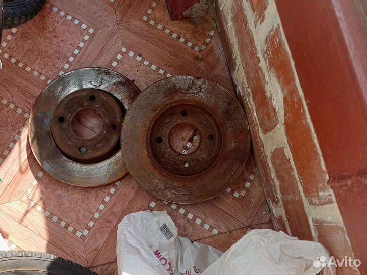 Передние тормазные диски на форд фьюжн