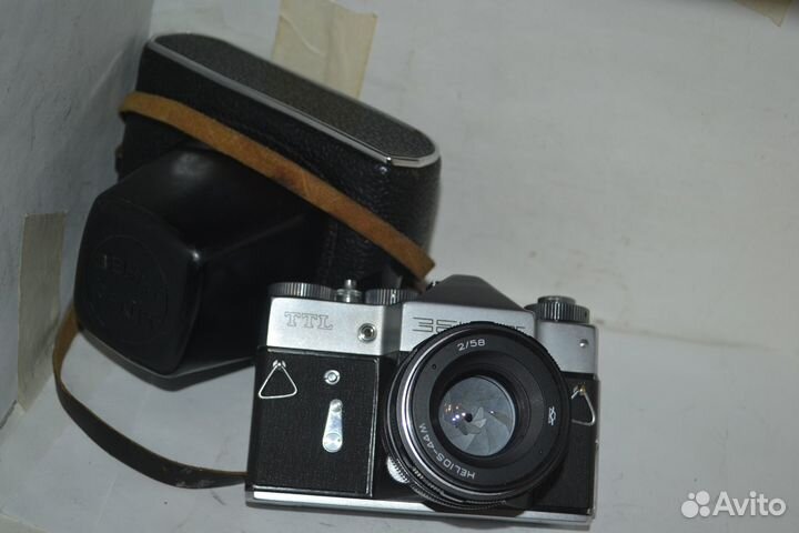 Зеркальный фотоаппарат Зенит ттл 1-выпуск 1977 г.в