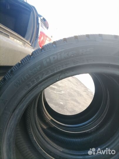 Hankook Winter I'Pike 225/45 R17 94T