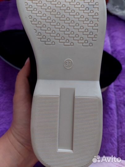 Лоферы женские 37 размер новые