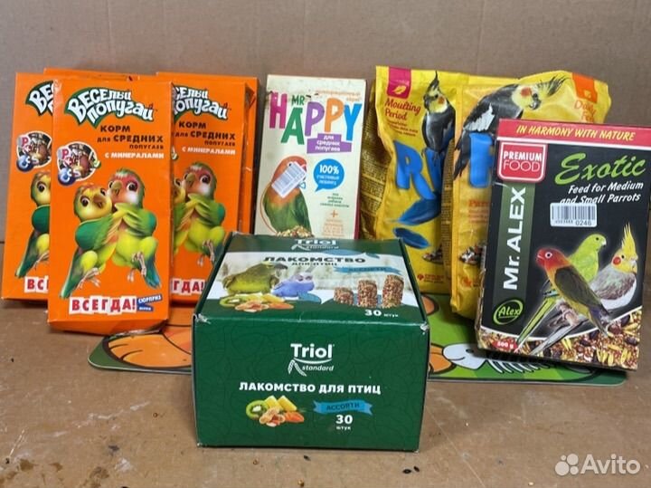 Корм для попугаев,канареек, экзотов