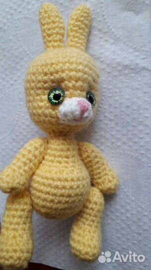 Вязаный зайчик