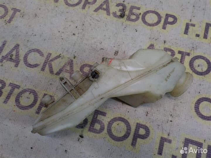 Бачок главного тормозного цилиндра Toyota Corolla