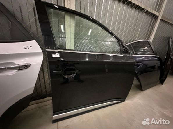 Дверь передняя правая mitsubishi outlander III
