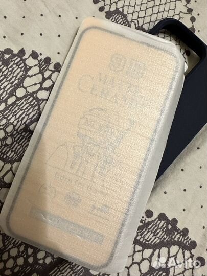 Чехлы и защитные стекло,пленка на iPhone 13 pro