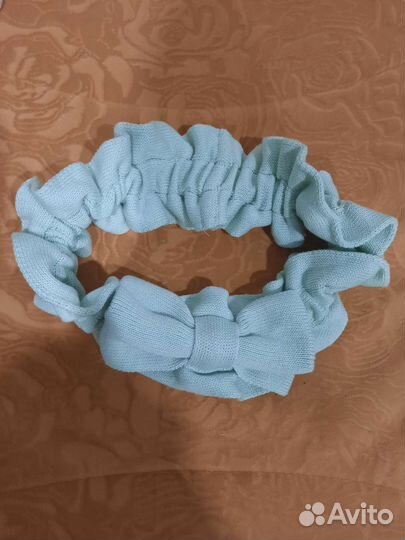 Бант вязаный цвет мятный