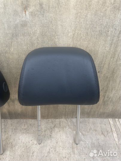 Подголовник передних сидений VW Passat B6