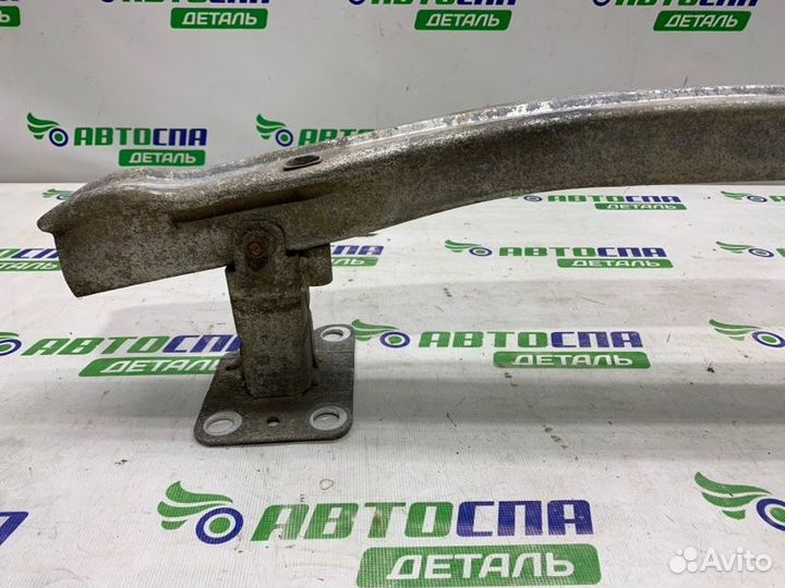 Усилитель бампера передний Renault Scenic минивен