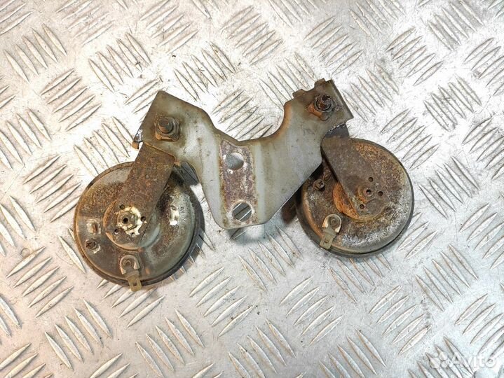 Сигнал звуковой Mitsubishi Lancer 9