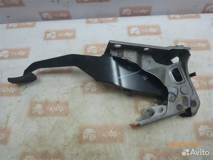 Педаль тормоза Mitsubishi Asx GA1W 4A92 2013