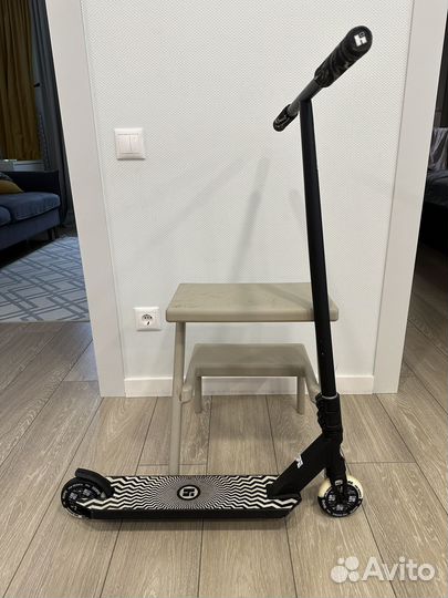 Трюковый самокат hipe H4 чёрный