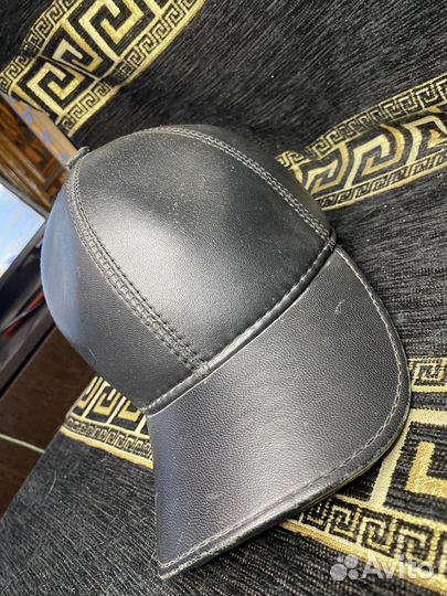 Мужская кожаная кепка зимняя