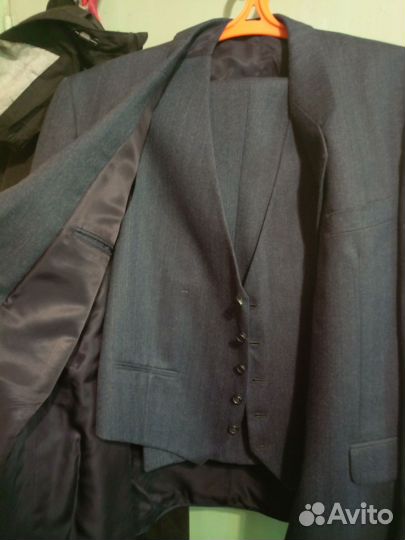 Мужской костюм новый