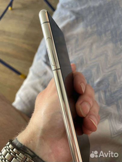 Телефон Sony xperia 5