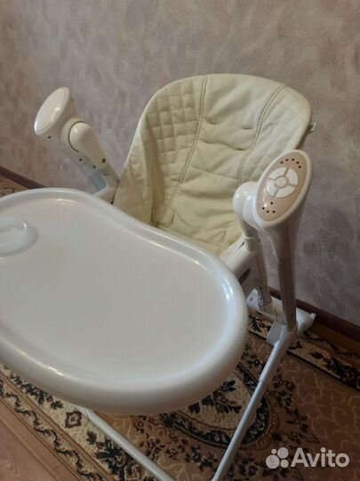 Стульчик для кормления с электрокачелей
