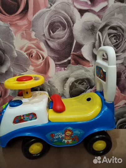 Машинка-каталка