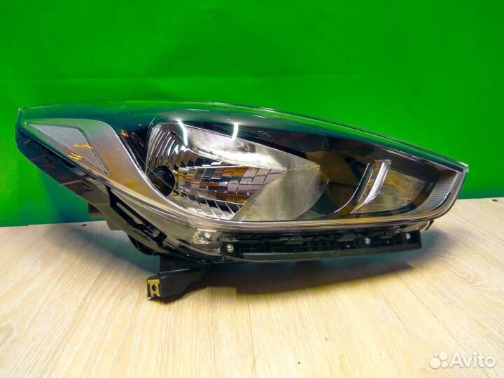 Фара правая Hyundai Solaris 2017