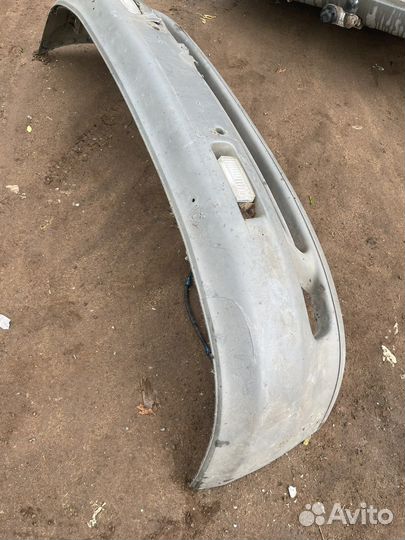 Передний бампер Мерседес Вито 638